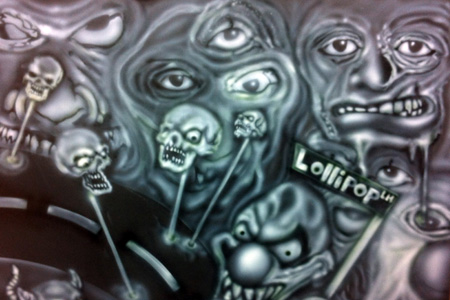 Airbrush Faces 
